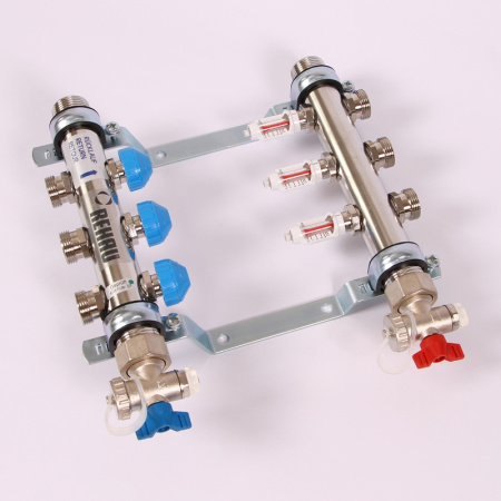Коллекторная группа из нержавеющей стали с термостатическими вентилями и расходомерами REHAU 1x3/4 3 выхода