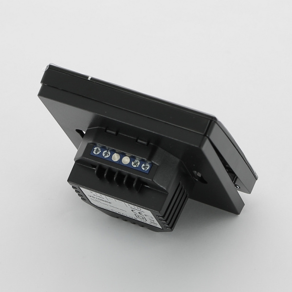 Термостат Salus комнатный беспроводной встраиваемый программ. с дисплеем черный