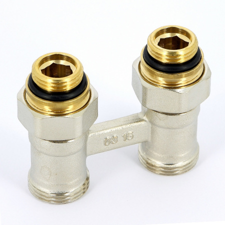 Узел НН с шаровыми кранами, накидными гайками для радиатора с нижней подводкой REHAU 1/2x3/4EK