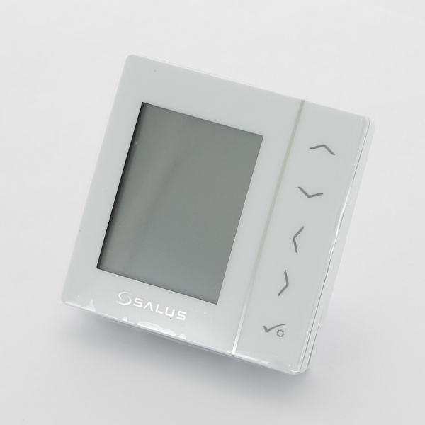 Термостат Salus комнатный беспроводной встраиваемый программ. с дисплеем белый