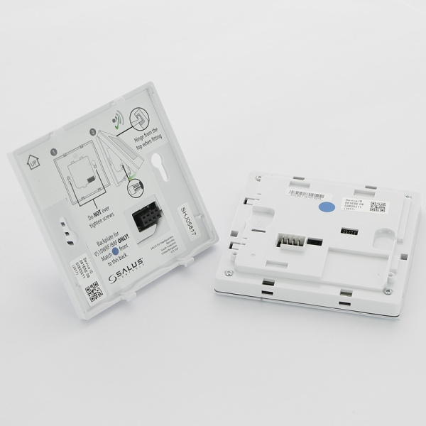 Термостат Salus комнатный беспроводной встраиваемый программ. с дисплеем белый