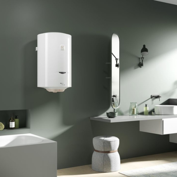 Водонагреватель электрический накопительный Ariston PRO1 R ABS 30л круглый узкий эмаль мех.упр-е