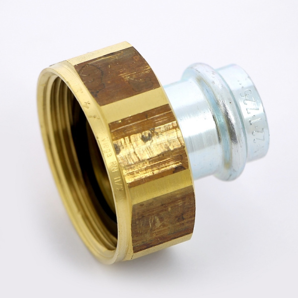 Муфта пресс-В с накидной гайкой и плоской прокладкой оцинкованная сталь Prestabo VIEGA 22х11/2